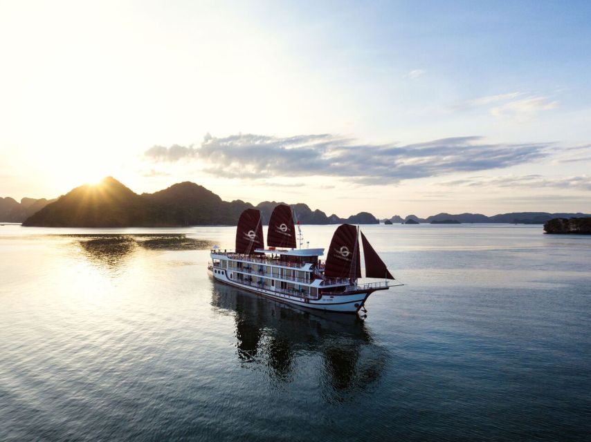 Ha Long & Lan Ha Bays: 2-Day Cruise with Meals & Kayaking - Bright Cave by local rowing boat
