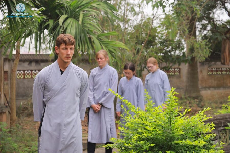 Ha Noi - Half-day Mindfulness meditation retreat - Starting with pagoda manners at 8:00