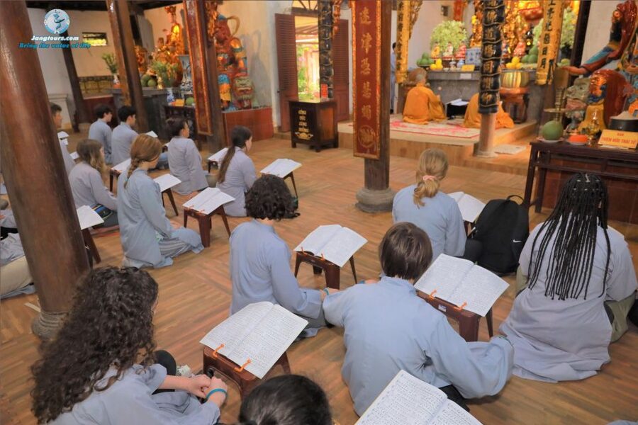Ha Noi - Half-day Mindfulness meditation retreat - Sitting meditation and spiritual questions