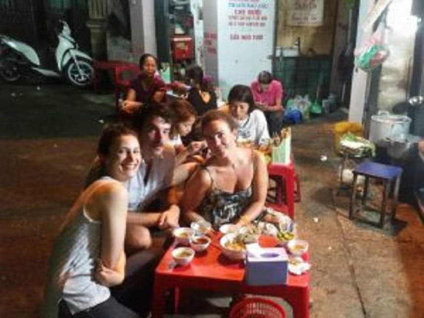 Ha Noi : Small Group Hanoi Street Food Tour - Drinks included, and what you may still pay for