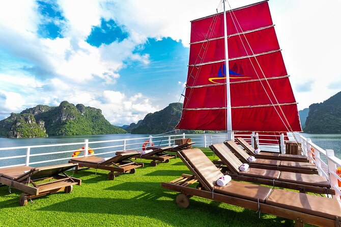 Halong Amazing Sail Luxury 1 Day Small Group Tour 7-Hour Cruising - Bai Tu Long Bay sets the tone