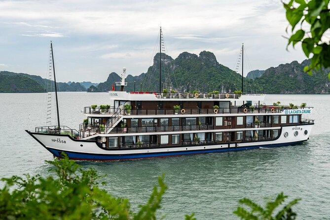 Halong Bay 2D1N Cruise multi options, transfer, swim and kayaking - What the $55 Halong Bay package really offers