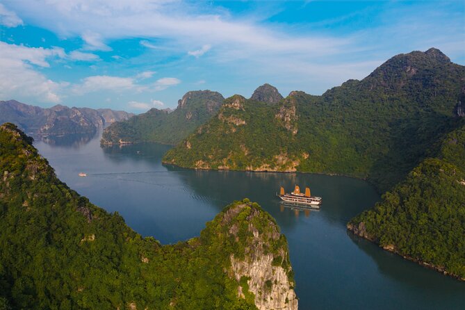 Halong Bay 3 days 2 nights on PEONY CRUISES 5 Stars LUXURY - Cabins, meals, and life aboard Peony Cruises