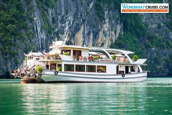 Halong Bay Cruise - Day Tours - Lunch on the boat