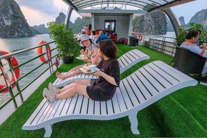 Halong Bay Cruise - Day Tours - Ba Hang fishing village and the small-boat option