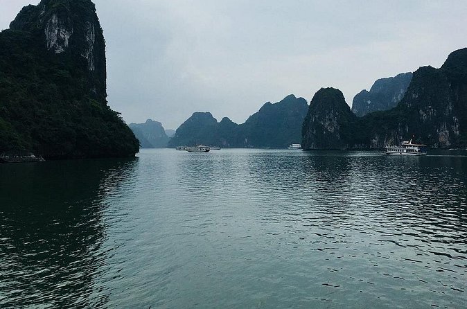 Halong Bay Cruise Tour from Hanoi with Kayak Adventure - Timing, comfort, and what to pack