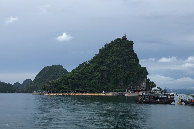 Halong Bay Cruise With Cave, Kayaking, Swimming - Buffet Lunch - Returning through the bay at sunset