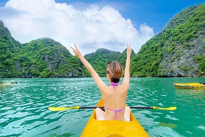 Halong Bay Day Tour 6Hour Deluxe Cruise Limousine Bus Small Group - The ride from Hanoi and Tuan Chau Harbour