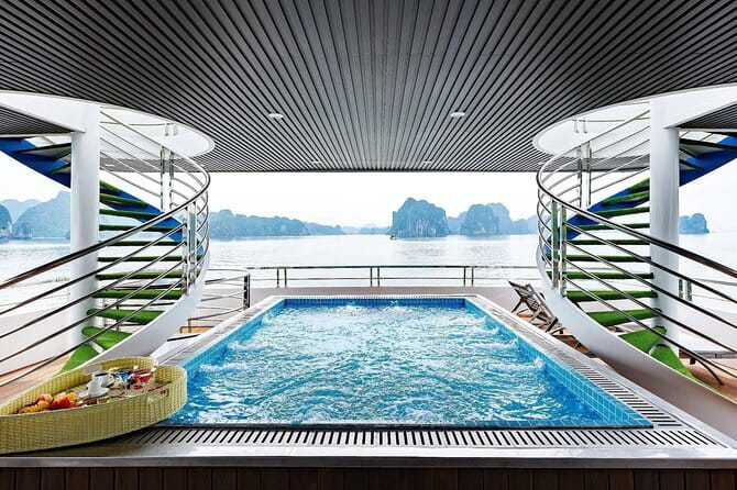 Halong Bay Day Tour Luxury Cruise With Jacuzzi and Buffet Lunch - The guides and the group experience