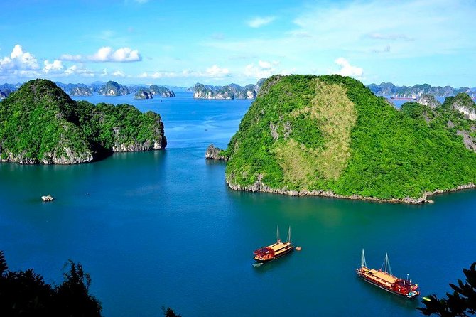 Halong Bay Day Tour With Titop Island, Cave, Kayak & Lunch - The Hanoi pickup and the three-hour road journey