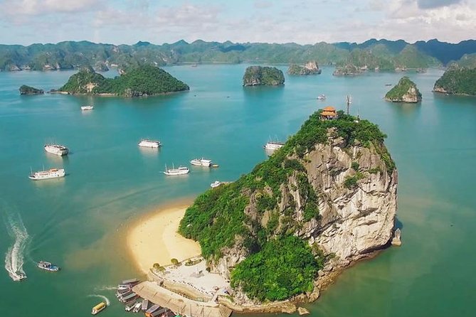 Halong Bay Excursion with Caving, Swimming and Kayaking - Kayaking or Bamboo Rowing at Luon Cave