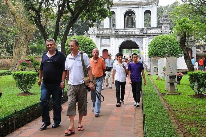 Halong Bay Full Day with All-Inclusive - Afternoon tea and the cruise back