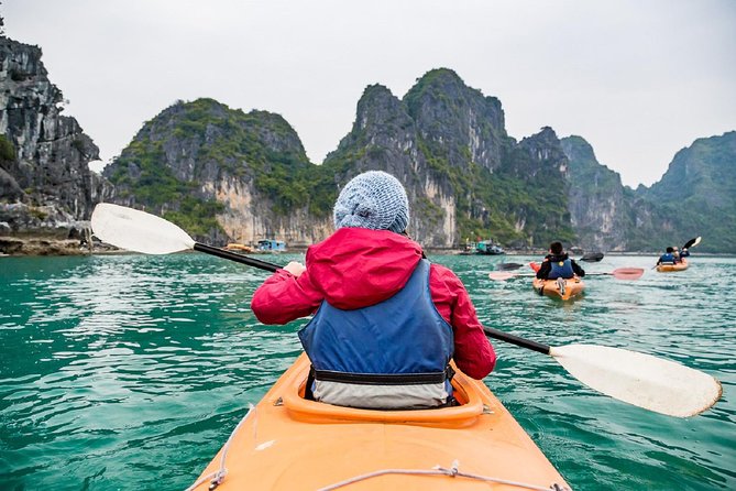 Halong Bay Islands and Caves: Full-Day Tour from Hanoi - Hanoi to Halong Bay: a long but useful travel day