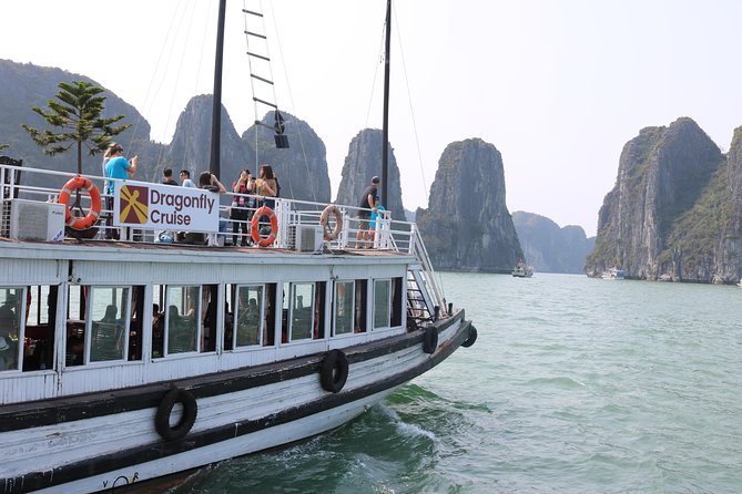 Halong Bay Islands and Caves: Full-Day Tour from Hanoi - Thien Cung Cave: 45 minutes inside a huge limestone chamber