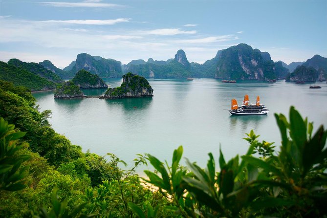 Halong Bay Luxury Cruise one day Tours - Luon Cave by Kayak or Bamboo Boat