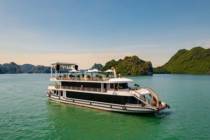 HALONG BAY LUXURY IRIS CRUISE DAY TRIP-BEST SELLER: Kayak, Music - Getting from Hanoi to the port