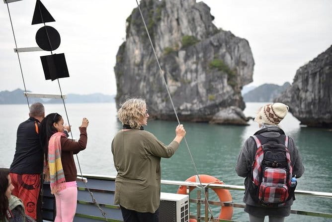 Halong Bay Shore Excursion 6 Hour Private Cruise from Cruise Port - Two hours to see the wider bay