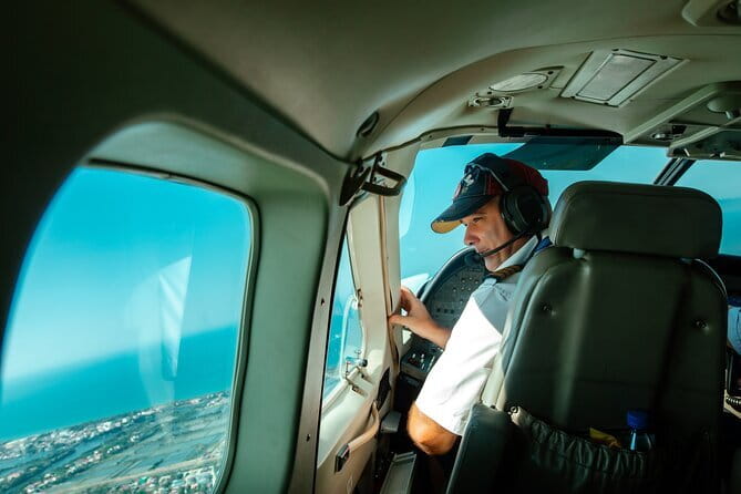 Halong Bay Sightseeing with Seaplane 25 Minutes on the Sky - Dau Be Island and the first wide views