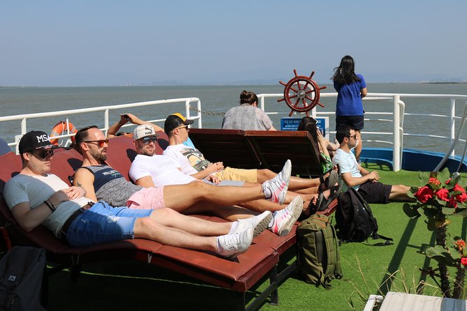 Halong Day Tour: Islands, Cave, Kayak. Lunch. Transfers - Thien Cung, or Heaven Palace, Cave