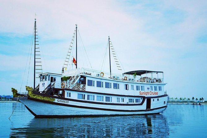 Halong deluxe cruise 2D/1N: Surprise cave, Titop island, Full Meals, best prices - Sunset, dinner, and a night aboard