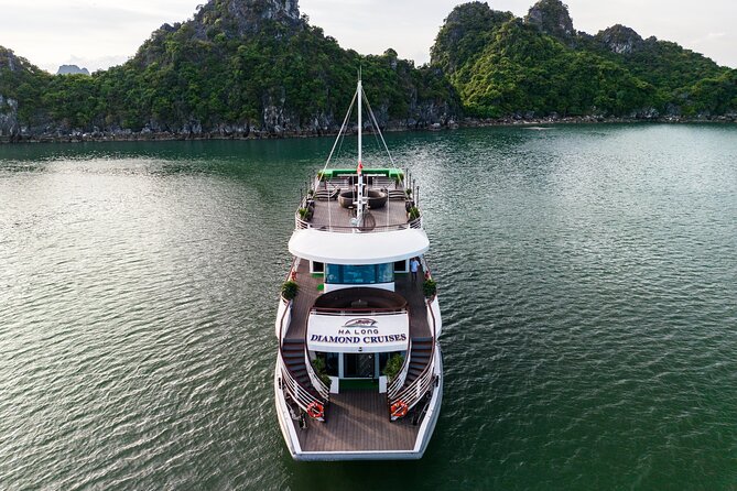 Halong Diamond Crusie- The most luxury daily Crusie in Halong Bay - A full day on Halong Bay for $70
