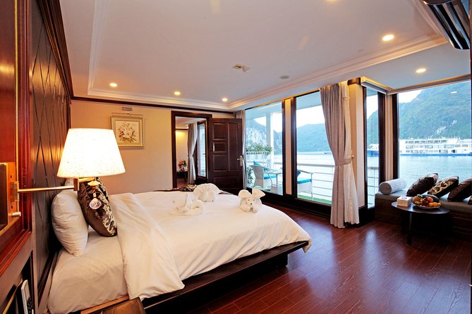 Halong - LanHa Bay with 3.5star La Pinta Cruise 3days/2nights - Day 1: From Hanoi to a sunset on Lan Ha Bay