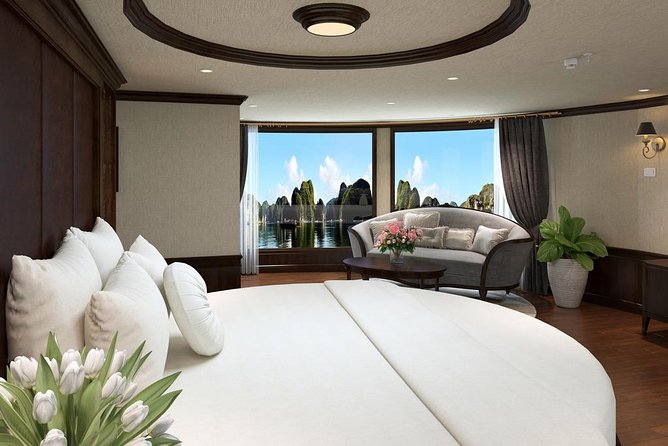 Halong Luxury Cruise 2D/1N: Kayaking, swimming, Surprise cave, Titop island - Lunch on the water and the first afternoon