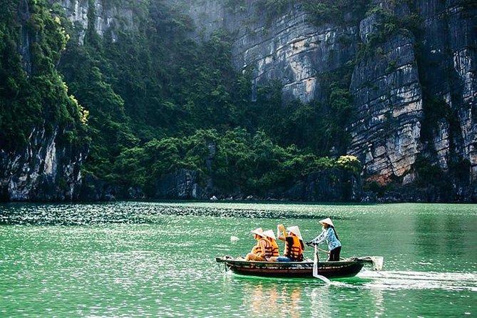 Halong Luxury Cruise Full Day Tour from Hanoi: All Inclusive - Ti Top Beach and the reality of a busy bay