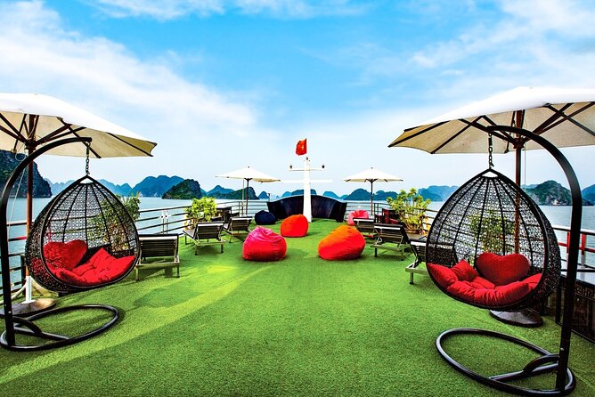 Halong Milalux 5 Star Cruise 2d1n,All inclusive,transfer - Lunch among Halong Bay’s famous formations