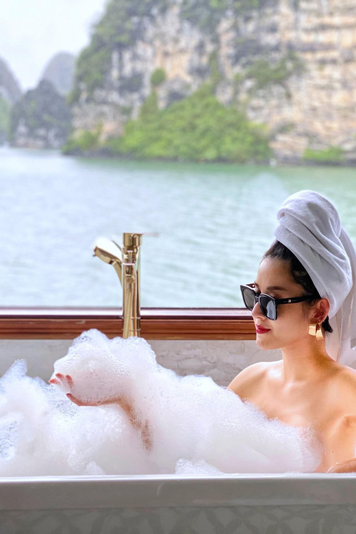 Hanoi: 2-Day Lan Ha & Halong Bay 5 Stars Cruise with Balcony - Settling into the balcony cabin