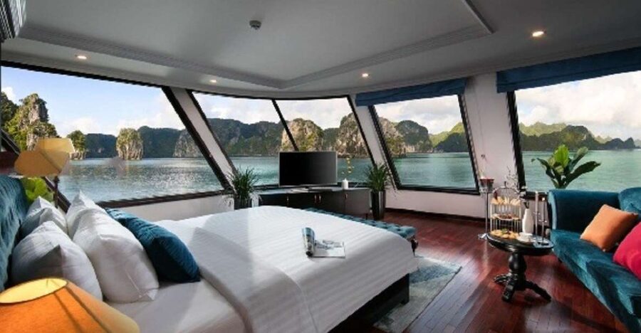 Hanoi: 3-Day Ninh Binh, Ha Long, & Lan Ha Bay 5-Star Cruise - Day one: Bai Dinh, Trang An, and Mua Caves