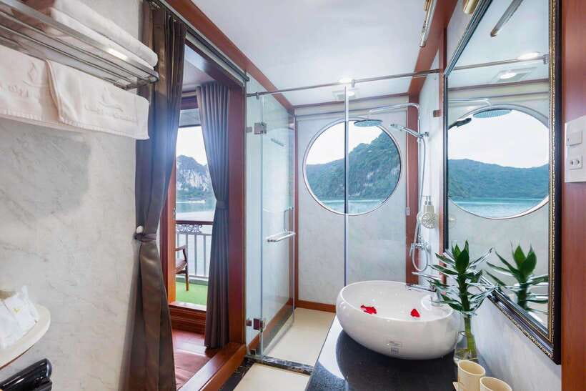 Hanoi: 3-Day Ninh Binh, Ha Long, & Lan Ha Bay Luxury Cruise - Tam Coc offers Ninh Binh’s classic boat ride