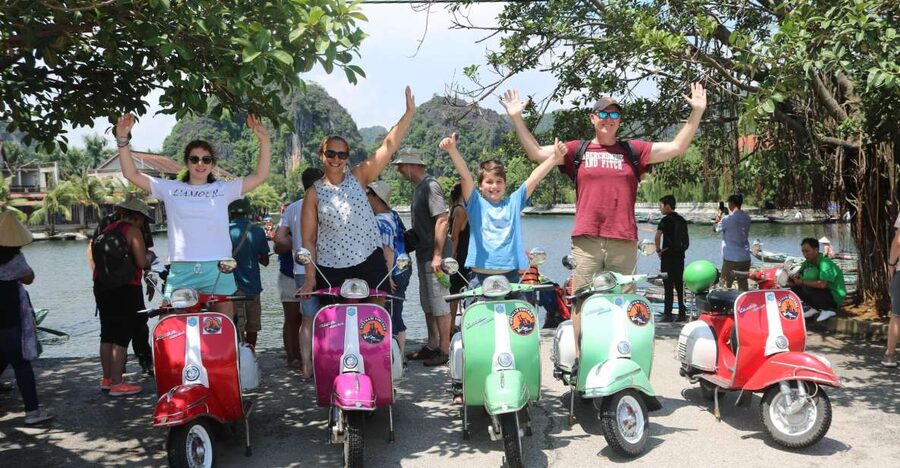 Hanoi 4.5-Hour Vespa Tour city tour - Why a Vespa makes sense in Hanoi