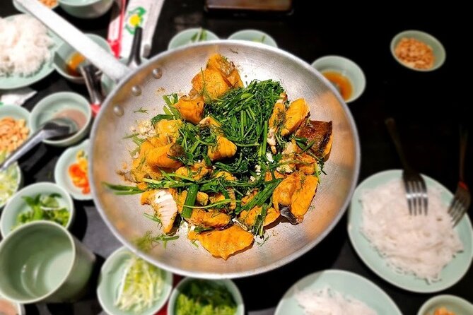 Hanoi: 7 Tasting Street Food Walking Tour and Train Street - What $35 includes, and what it does not