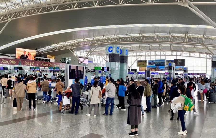 Hanoi Airport: Fast Track International Departure Flight - Check-in help, luggage tags, and boarding passes