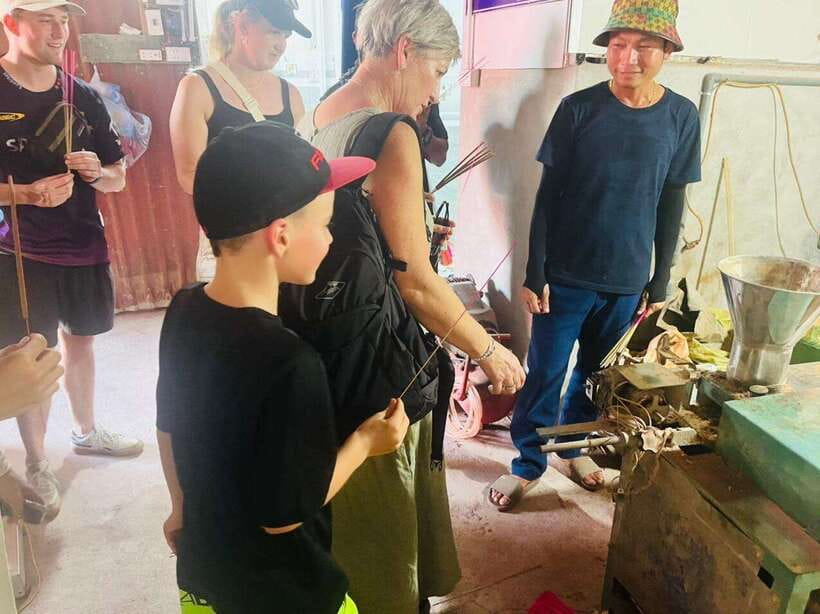 Hanoi: Artisan Tour with Incense, Hat-Making, or Ceramics - Should You Book It?