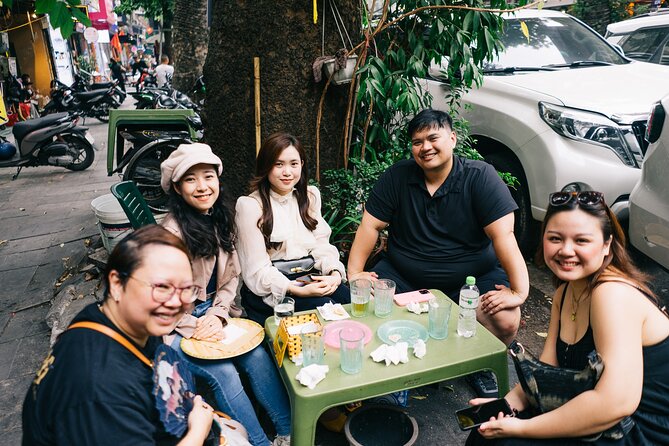 Hanoi Authentic Local Food Tasting Tour - The guide can make or break the evening