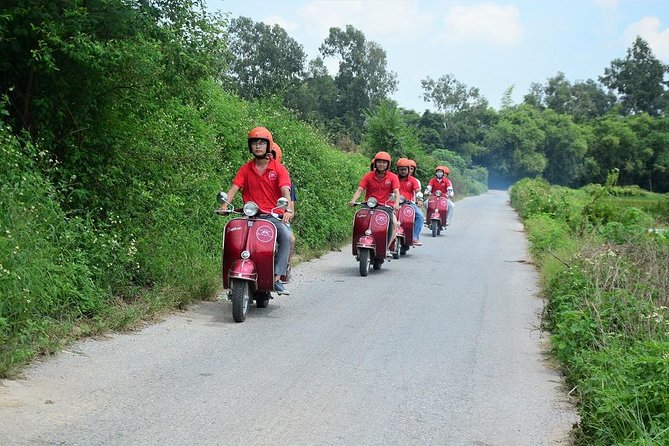 Hanoi Back Street Vespa Tours: Full Day Vespa Tours - Tea and conversation in a 200-year-old house