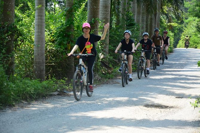 Hanoi Bicycle Tours: Half Day Bicycle Tours Hanoi Countryside - Choosing the morning or afternoon departure