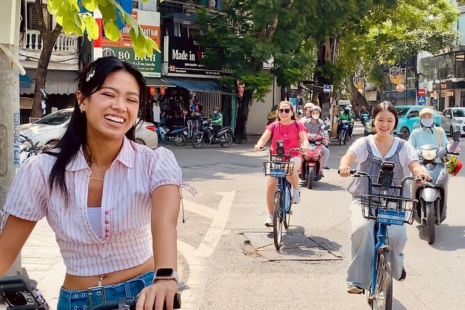 Hanoi Bike Tour with Food - Highlights & Local Life - What the guide adds to the experience