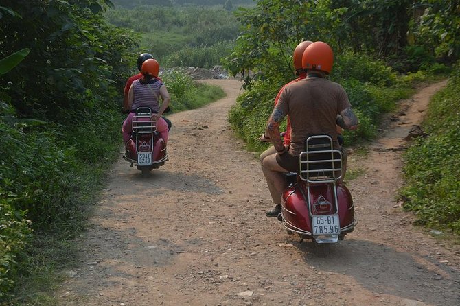 Hanoi By Vespa Tours: HISTORY + CULTURE + SIGHT + FUN 2,5 Hours - Ho Chi Minh Mausoleum, Ba Dinh Square, and the Temple of Literature