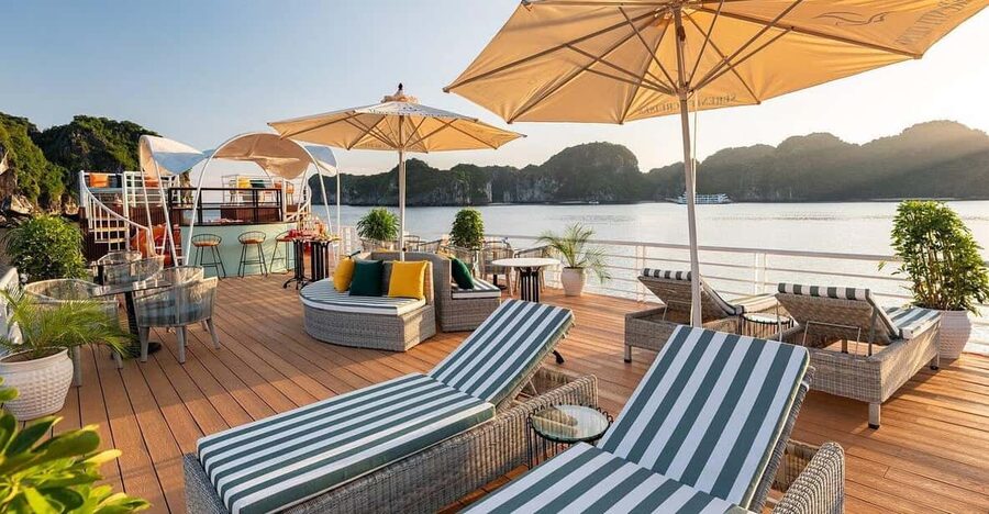 Hanoi: Cat Ba Island & Lan Ha Bay Day Trip Cruise with Lunch - Beo Harbour and the first look at Cai Beo