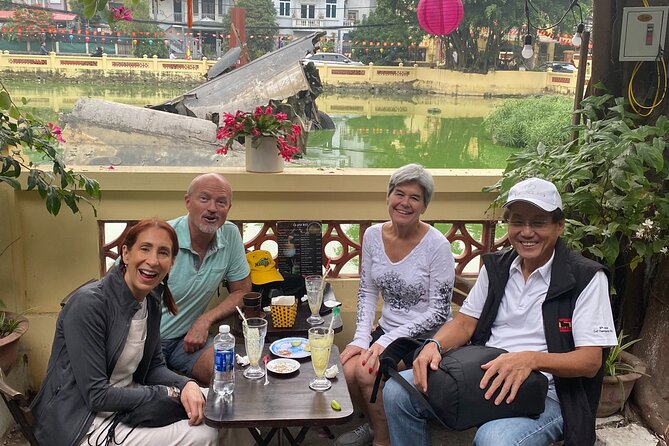 Hanoi City Bike Tour through Banana Island & Food Tasting - Choosing a bike and facing Hanoi traffic