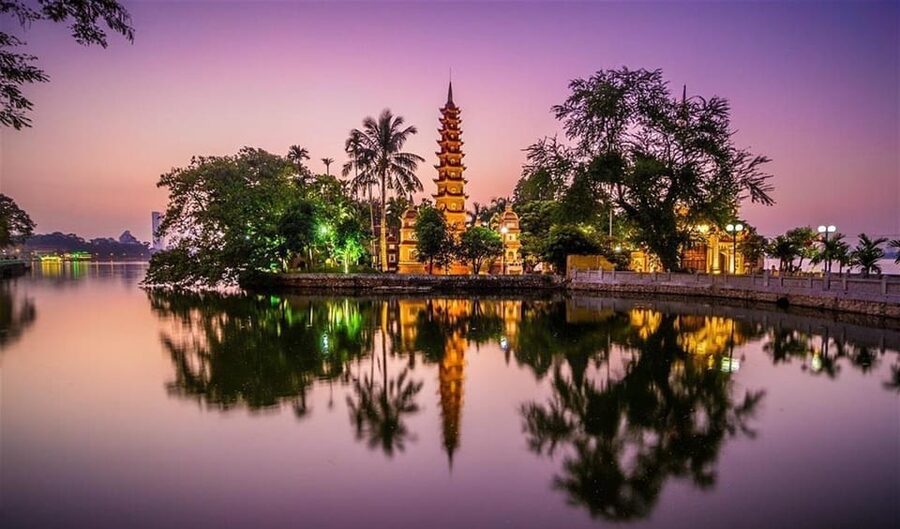 Hanoi City Half Day - A City Saves Traditional Beauties - Hoan Kiem Lake and Ngoc Son Temple