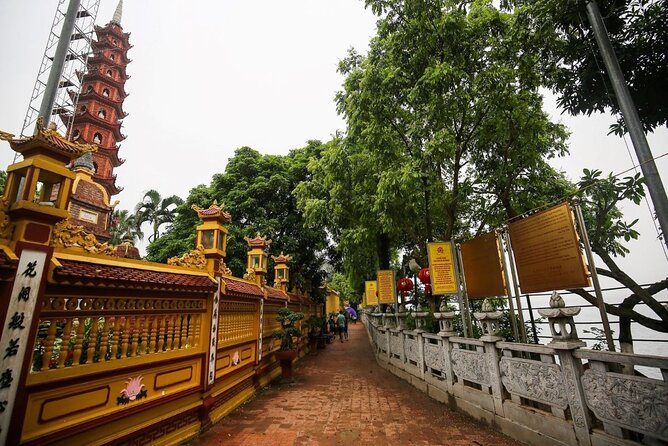 Hanoi City Half-Day Private Tour: Train Street And All Highlights - The One Pillar Pagoda and the story behind it