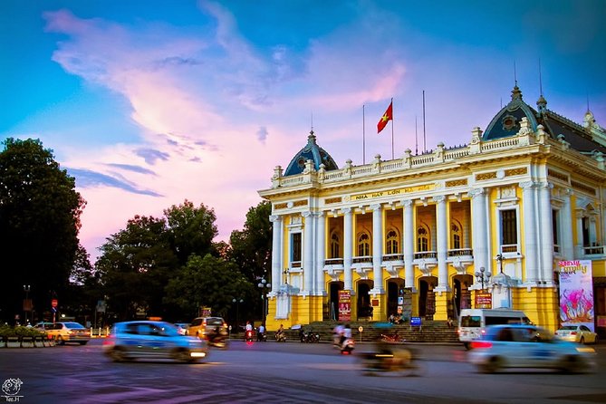 Hanoi City Highlights Tour: Food, Culture and Fun - Tran Quoc Pagoda beside West Lake