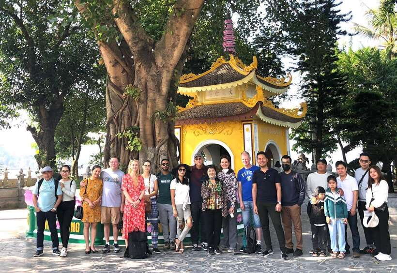 Hanoi City Tour Full Day With Lunch - Tran Quoc Pagoda and the calm of West Lake