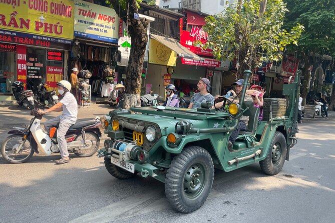 Hanoi City Tour Highlight, Train Street Combine visit Countryside - B52 Lake and the Thang Long Citadel