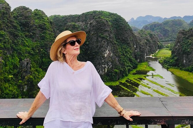 Hanoi City Tour: Private Half-Day Customized with Train Street - Colonial buildings and Long Bien Bridge