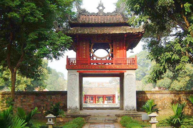 Hanoi City Tour: Private Half-Day to Hidden Corners &Train Street - Tran Quoc Pagoda and Hanoi’s lakeside calm